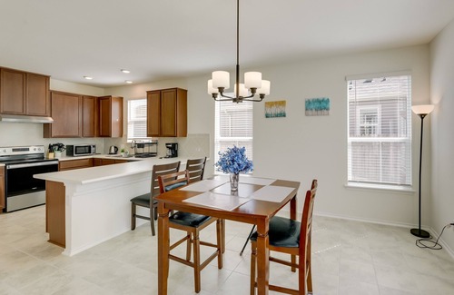 Manor Casa | Manor Vacation Rental w/ Yard: 17 Mi to Austin!