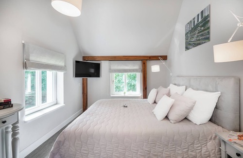 Nowe Warpno Cama Y Desayuno | Manowce Palace - Quadruple Room with Garden View (Roo 7)
