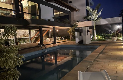 Ilheus Casa | Mansão com Vista 180 Graus Para Mar. 1000m2 de Área