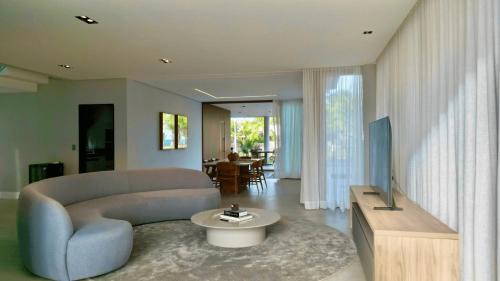 Canto do Mar Casa | Mansão em Guarajuba – 7 Suítes a 50m da Praia!