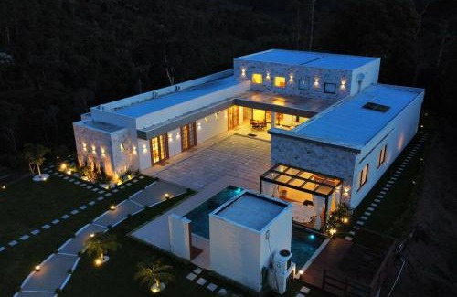 Marechal Floriano Casa | Mansão Encantada Parajú Domingos Martins