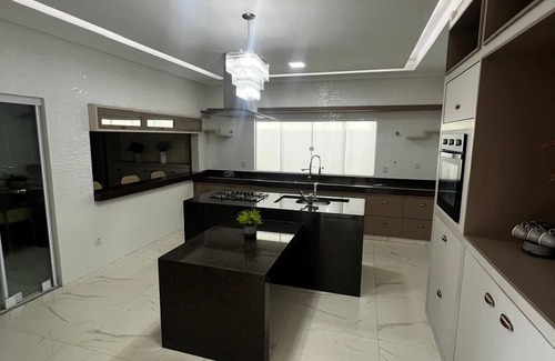 Caldas Novas Casa | Mansão Luxo Lago - Caldas Novas