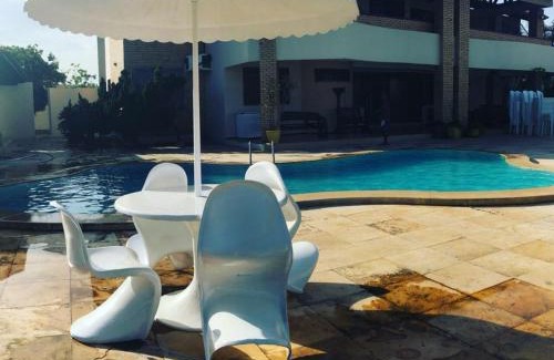 Porto das Dunas Casa | Mansão Memphis 10 Suítes a 150 metros do Mar e Beach Park
