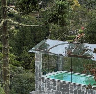 Jardim Europa Casa | Mansão Olhos Verdes - Luxuosa - com Hidro e Piscina aquecida