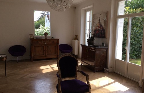 Le Vesinet Casa | MANSARD VILLA EN VESINET