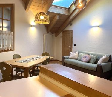 Castello-Molina di Fiemme Apartamento | Mansarda Ai Tigli