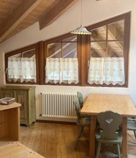 Castello-Molina di Fiemme Apartamento | Mansarda Ai Tigli