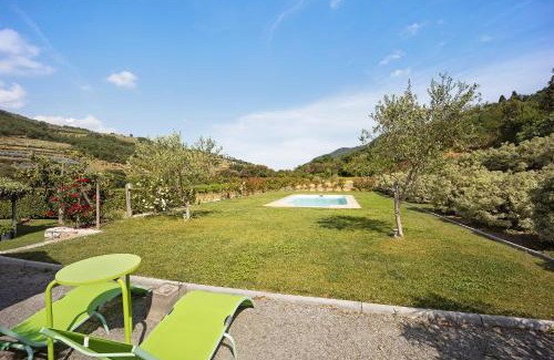 Ortovero Apartamento | Mansarda Albero Verde con Piscina