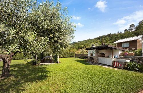 Ortovero Apartamento | Mansarda Albero Verde con Piscina