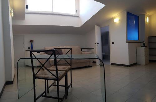Fiumaretta Apartamento | Mansarda Stefania