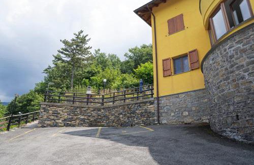 Villaggio al Pino Apartamento | Mansarda Villa Adele