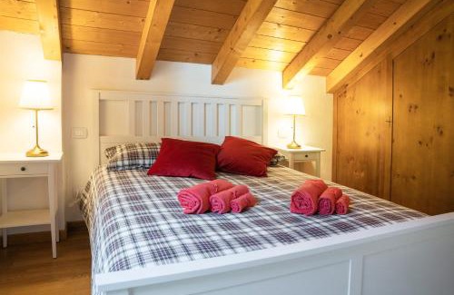 Villaggio al Pino Apartamento | Mansarda Villa Adele