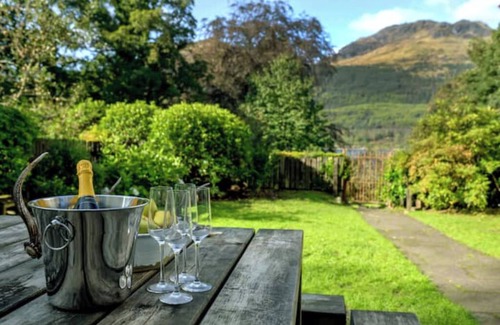 Arrochar Casa | Mansefield House, overlooking Loch Long, Arrochar