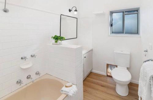 Mansfield Casa | Mansfield Family Getaway - sleeps 10