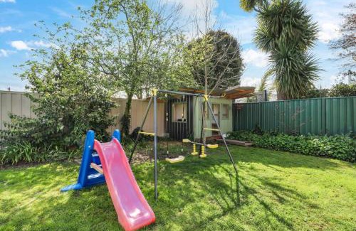 Mansfield Casa | Mansfield Family Getaway - sleeps 10