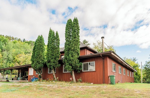 Mulmur Cabina | Mansfield Outdoor Centre