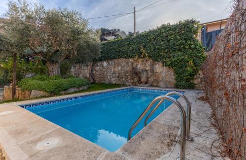 Guadalajara Villa | Mansion 35min Madrid - Cine - Piscina - BBQ