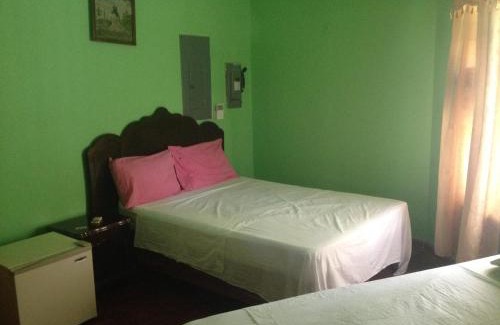 Alfredo V. Bonfil Cama Y Desayuno | Mansion Giahn Bed & Breakfast