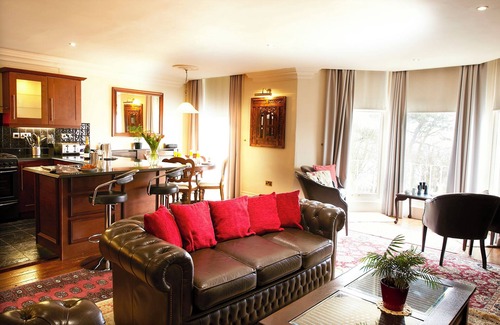 South Cliff Casa | Mansion House