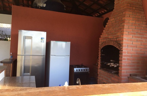 Mairinque Casa | Mansión en cond. cerrado con piscina, campo de fútbol y una vista de zona verde