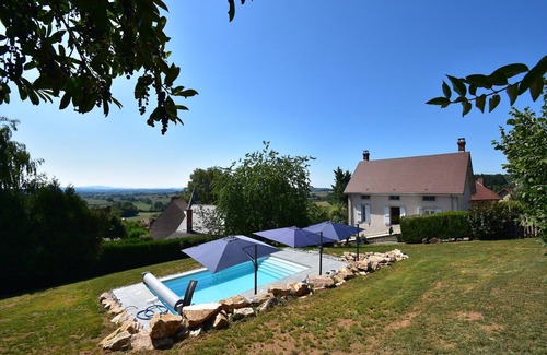 Martigny-le-Comte Casa | Casa rural con piscina en Martigny-le-Comte