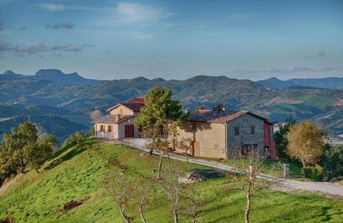 SantʼAngelo in Vado Casa | Mansion in Sant'Angelo with Valley Views