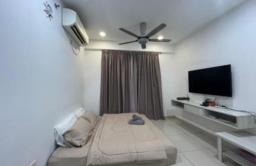 Downtown George Town Apartamento | Mansion One by Bliss Mgt