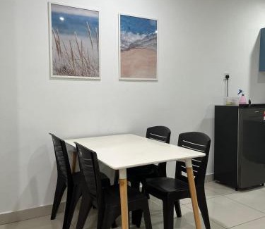 Downtown George Town Apartamento | Mansion One by Bliss Mgt