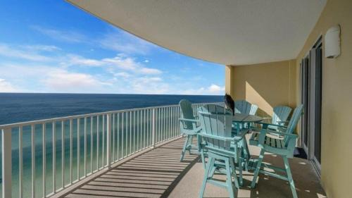 West Panama City Beach Casa | Manta Ray Villa by AvantStay Gulf Front 2 Pools