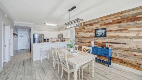 West Panama City Beach Casa | Manta Ray Villa by AvantStay Gulf Front 2 Pools