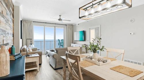 West Panama City Beach Casa | Manta Ray Villa by AvantStay Gulf Front 2 Pools