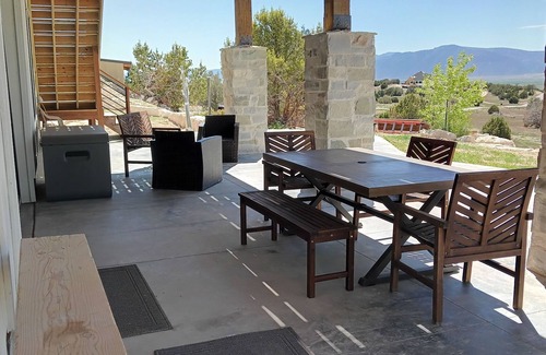 Spring City Apartamento | Manti weddings, San Pete county fair, Flex purpose,sleeps up to 13 stunning view