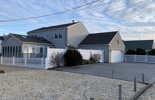 Osbornsville Casa | Mantoloking Oceanside Beach House - Private Community. Steps from private beach