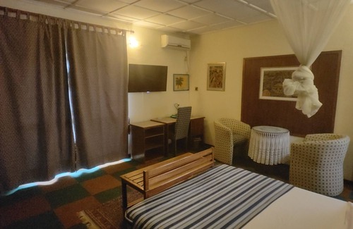 Lagos Hotel | Manuela Residente Resort