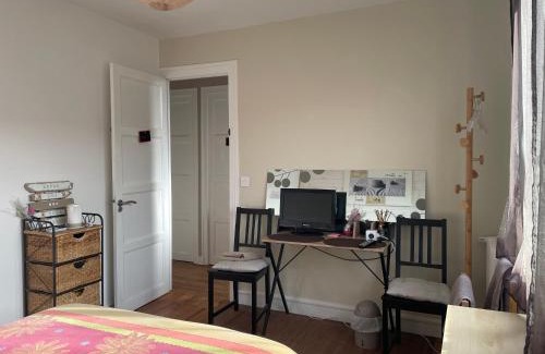 Dinan Cama Y Desayuno | Manurêva - Chambre d'hôte en coeur de ville