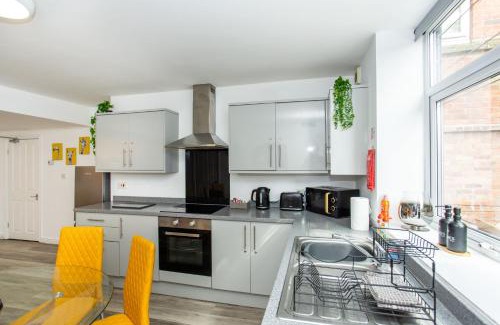 Wakefield Apartamento | Manygates by Alt-Stay Accommodation - 4 Bed Ground Floor Apartment Ideal For Workforces & Relocations - Weekly & Monthly Rates Available