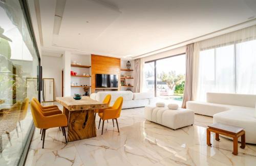 Tassoultante Casa | Manzal Vista