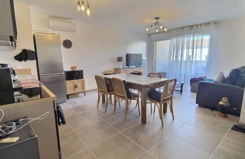 Vias Apartamento | Maona - spacious and modern apartment