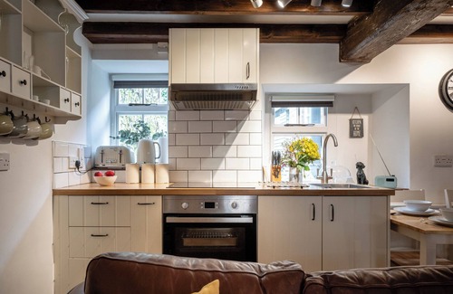 Chipping Norton Casa | Maple Cottage - Beautiful 2BD Retreat
