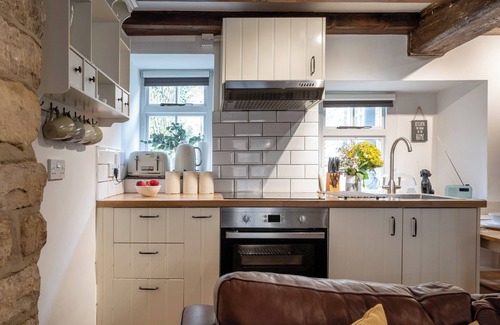 Chipping Norton Casa | Maple Cottage - Beautiful 2BD Retreat