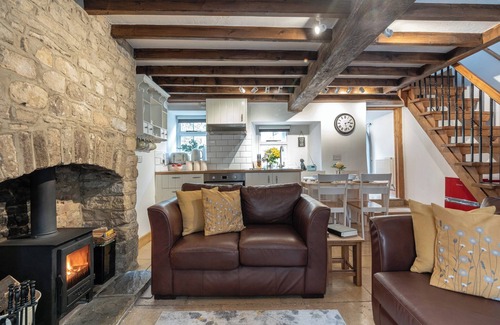 Chipping Norton Casa | Maple Cottage - Beautiful 2BD Retreat