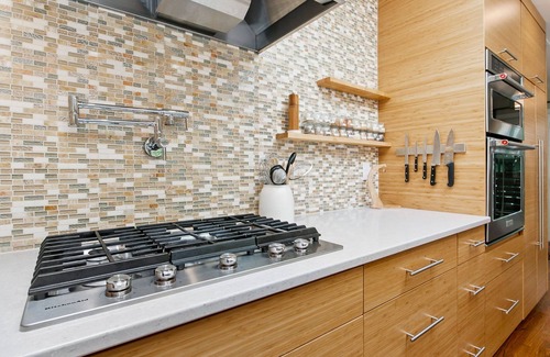 Martinez Park Casa | Maple Courtyard | Old Town w/ King Suite & Piano