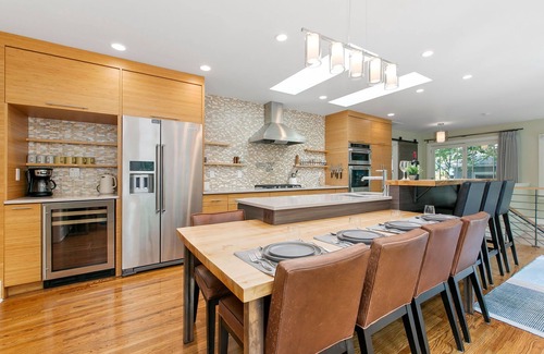 Martinez Park Casa | Maple Courtyard - Old Town w/ King Suite & Piano