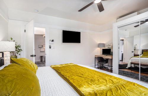 Upper Telegraph Casa | Maple Family Suite