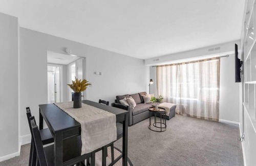 Maple Heights Apartamento | Maple Heights Getaway