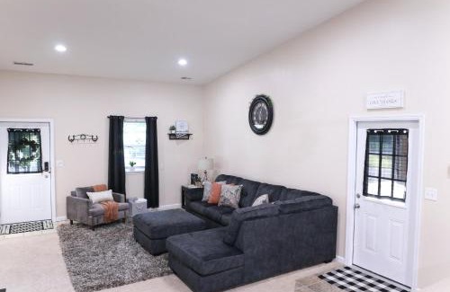 Pierceville Casa | Maple Lawn