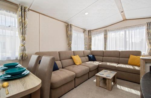 Begelly Cabina | Maple - Near Folly Farm Cosy Retreat