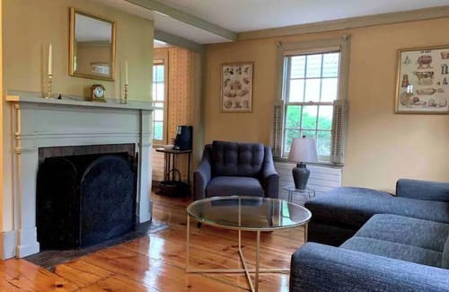Northampton Apartamento | Maple Suite- Private Ground Floor Apartment in front of Smith College
