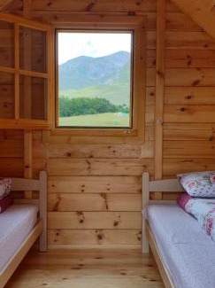 Zabljak Otro | Maple village
