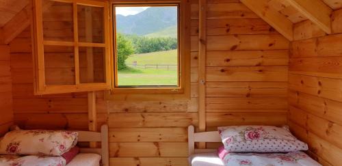 Zabljak Otro | Maple village